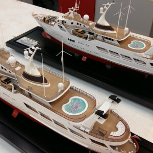 MOTOR YACHTS-LADY SARYA