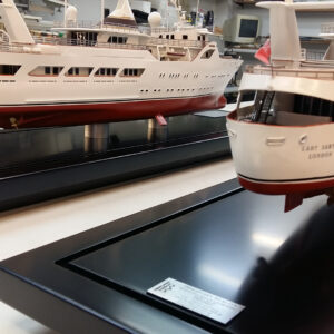 MOTOR YACHTS-LADY SARYA